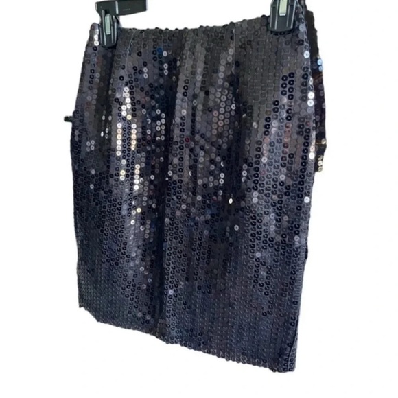 ANNA SUI Black Sequined Mini Skirt Size Small - Picture 2 of 4
